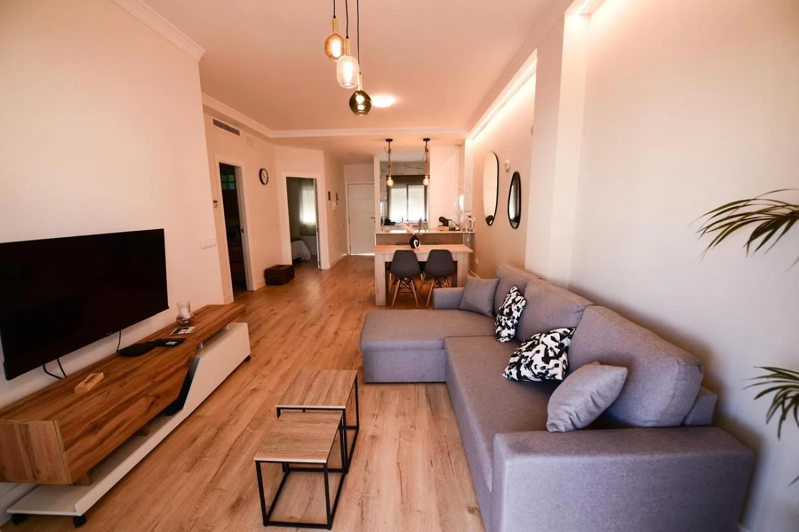 Apartamento Familiar A Pasos De La Playa Torrequebrada ile iletişim